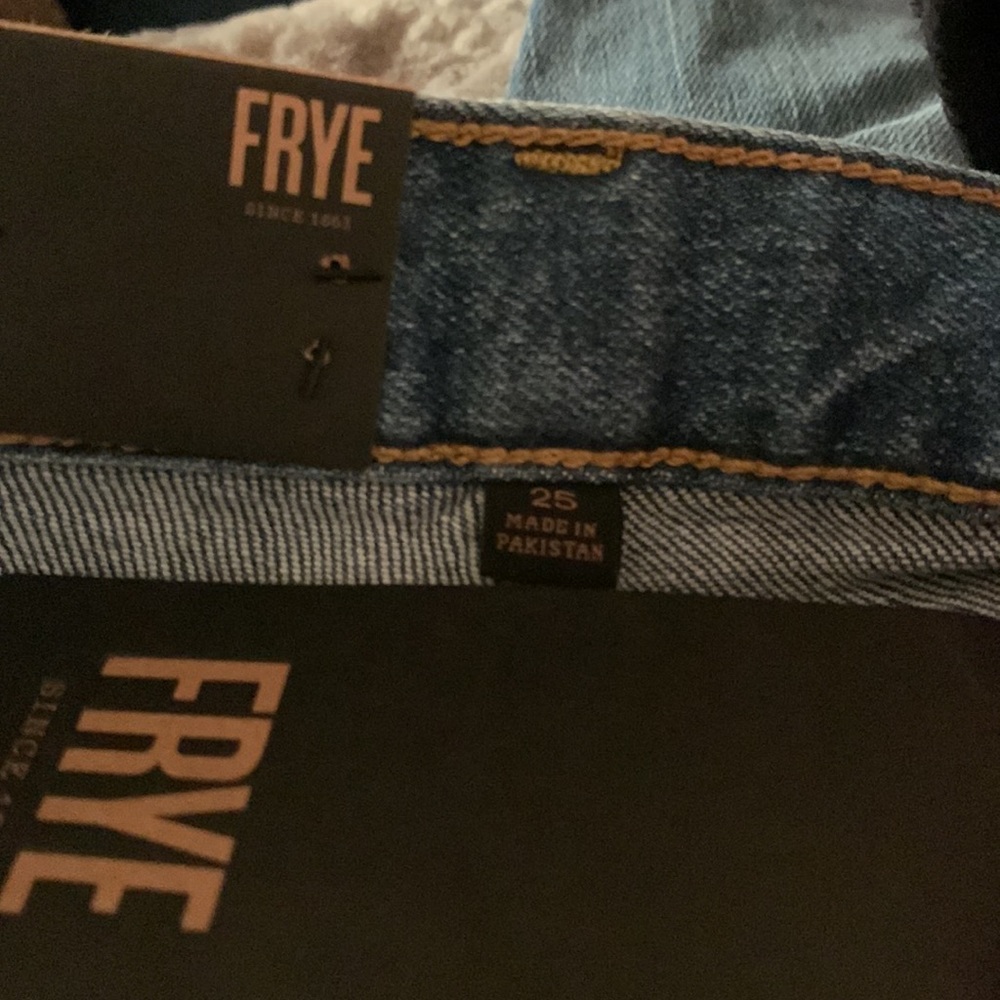 FRYE Light Wash Sienne Cropped Skinny Jeans - Picture 7 of 10